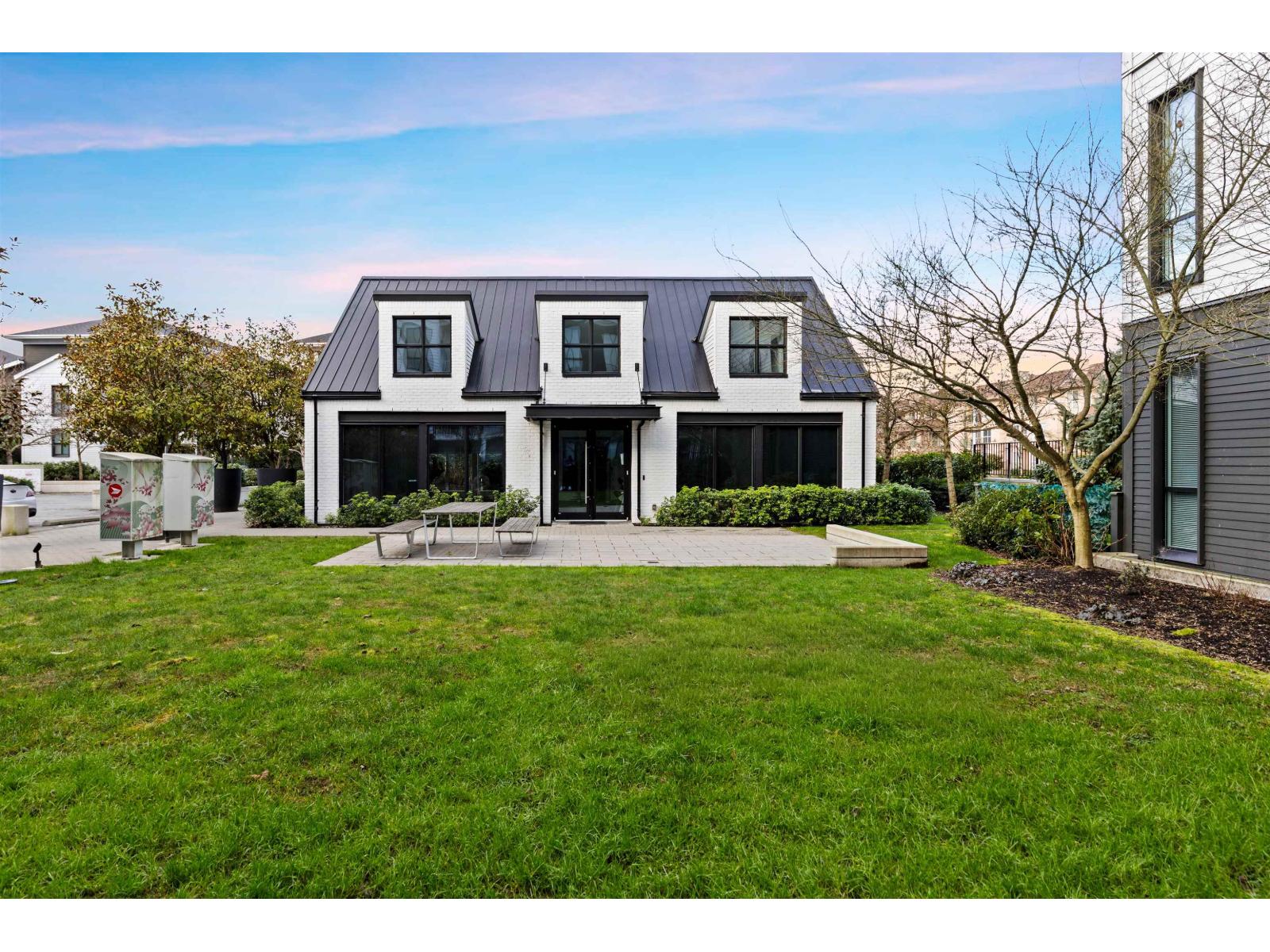 425 14968 101a Avenue, Surrey, British Columbia  V3R 0E8 - Photo 28 - R3100453