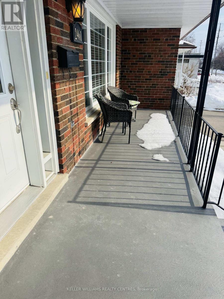 2461 Hensall Street, Mississauga (Cooksville), Ontario  L5A 2T1 - Photo 2 - W12831932