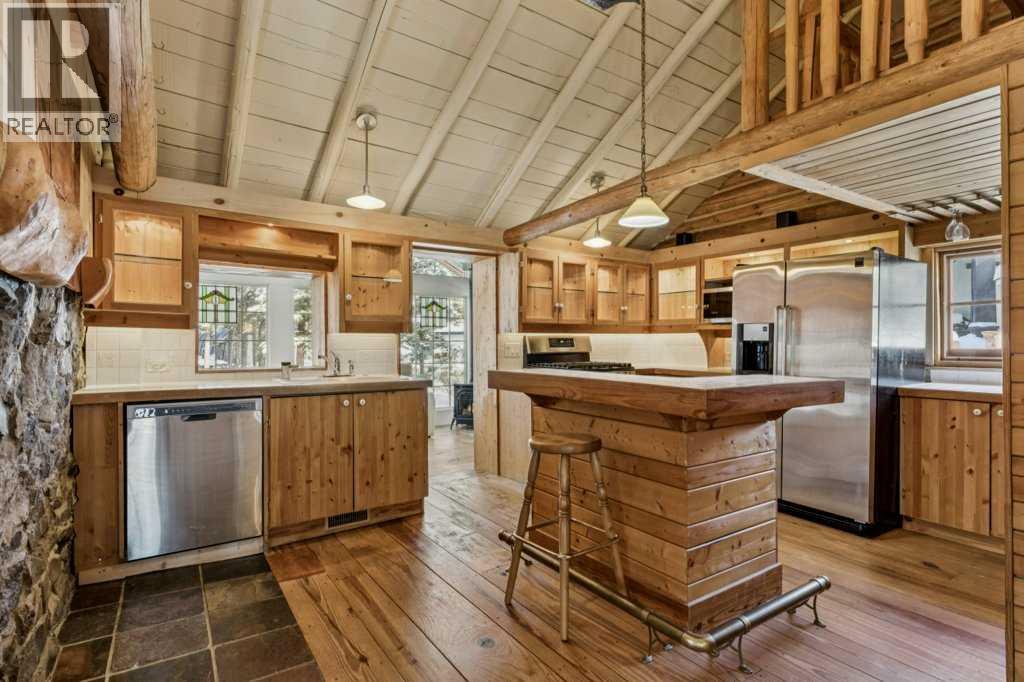 4 Pine Avenue, Bragg Creek, Alberta  T0L 0K0 - Photo 7 - A2292680