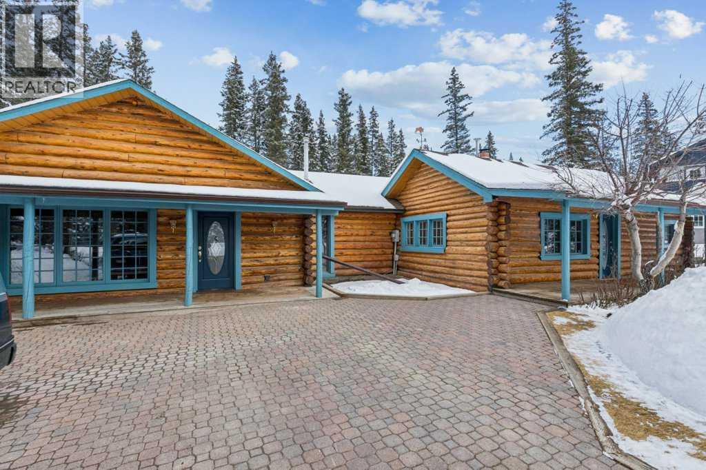 4 Pine Avenue, Bragg Creek, Alberta  T0L 0K0 - Photo 2 - A2292680