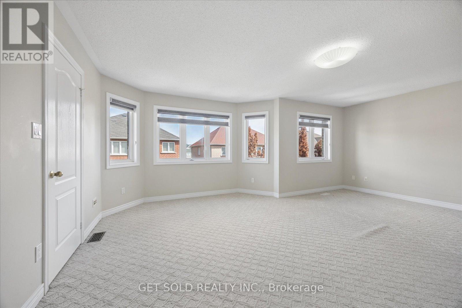 25 Mountain Gorge Road, Brampton, Ontario  L6R 2X7 - Photo 19 - W12896864