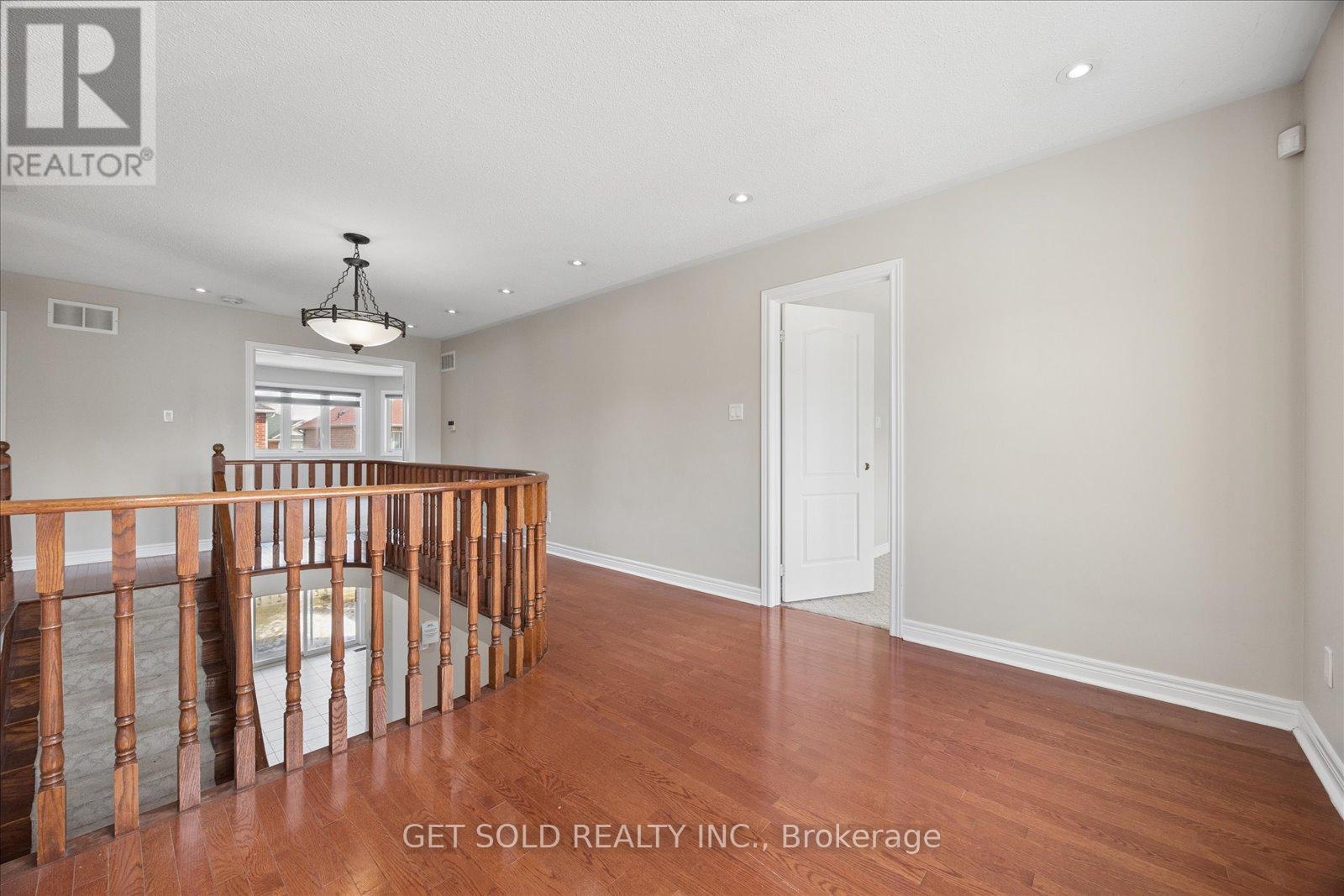 25 Mountain Gorge Road, Brampton, Ontario  L6R 2X7 - Photo 32 - W12896864