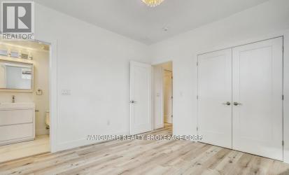 Coach House - 1937 Lawrence Avenue W, Toronto, Ontario  M9N 1G8 - Photo 3 - W12896874