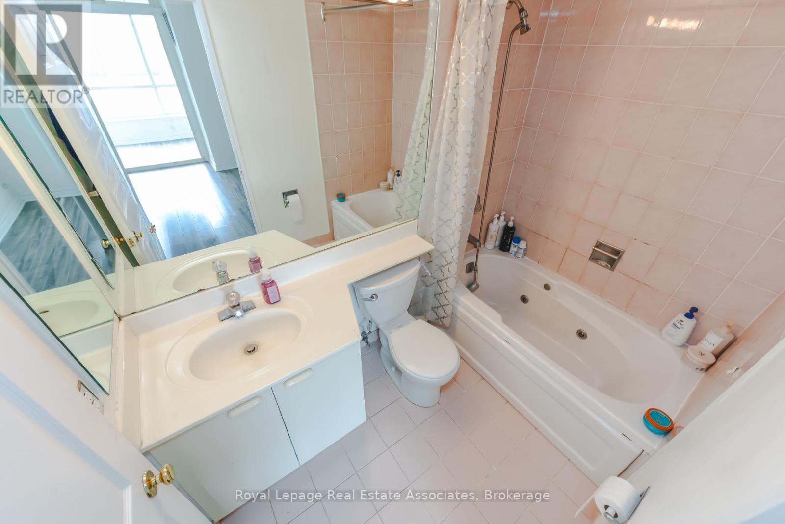 501 - 55 Elm Drive W, Mississauga, Ontario  L5B 3Z3 - Photo 23 - W12896878
