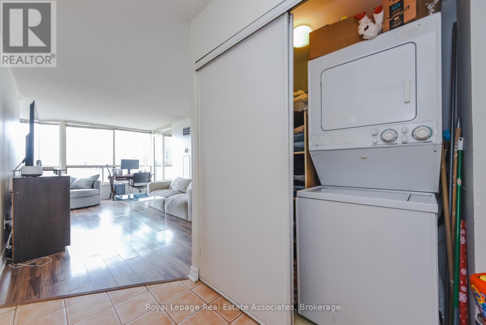 501 - 55 Elm Drive W, Mississauga, Ontario  L5B 3Z3 - Photo 29 - W12896878