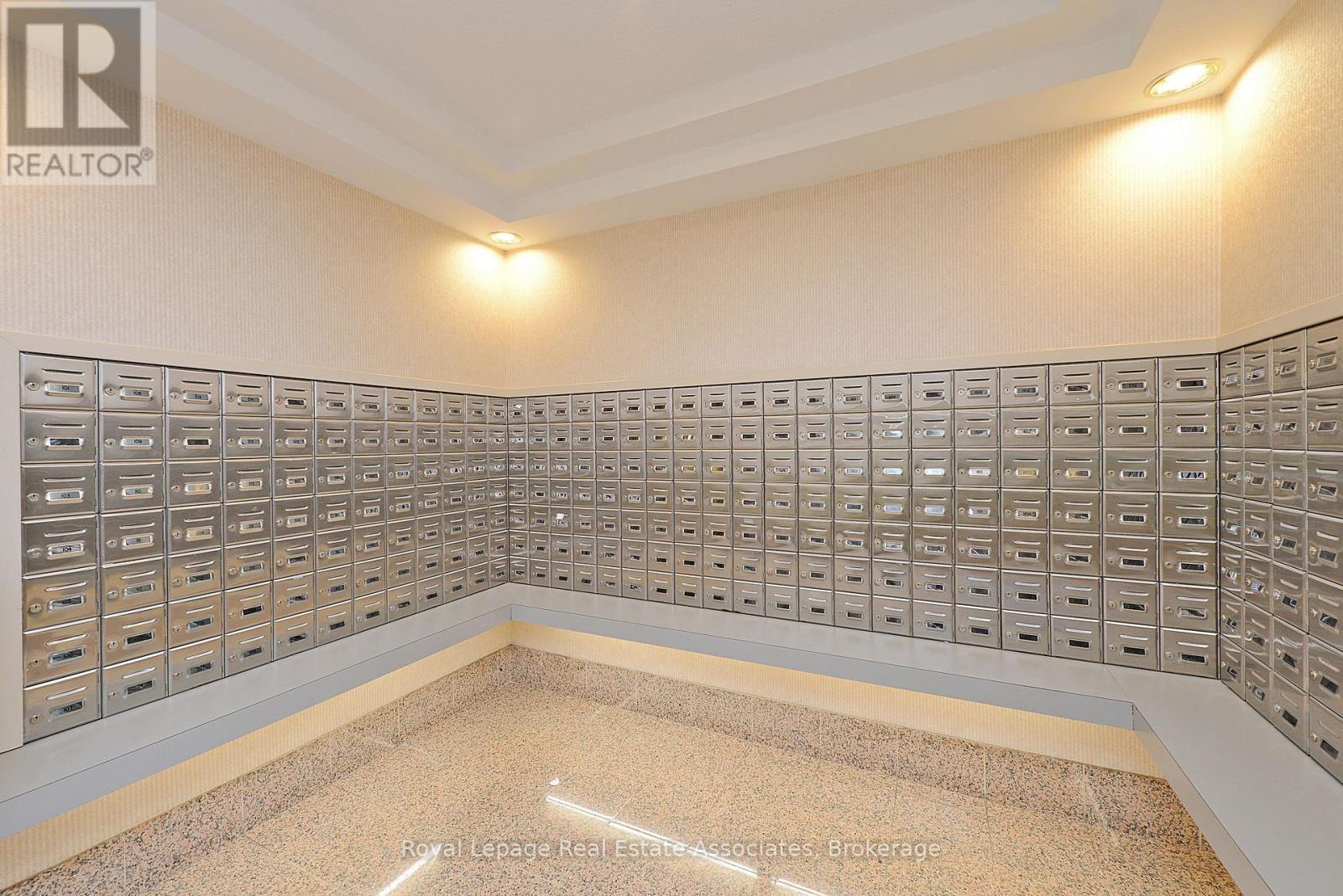 501 - 55 Elm Drive W, Mississauga, Ontario  L5B 3Z3 - Photo 33 - W12896878