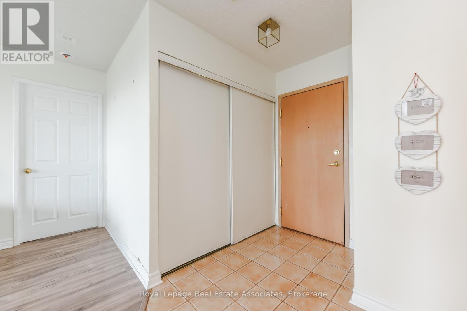 501 - 55 Elm Drive W, Mississauga, Ontario  L5B 3Z3 - Photo 47 - W12896878