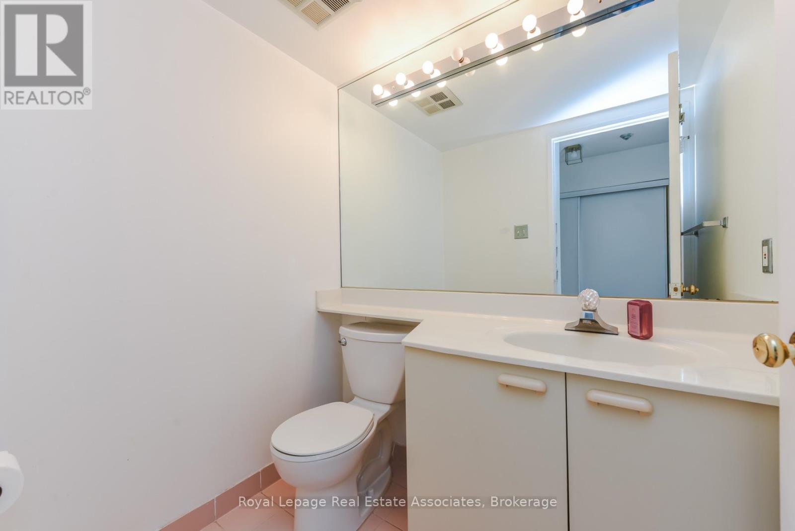 501 - 55 Elm Drive W, Mississauga, Ontario  L5B 3Z3 - Photo 50 - W12896878