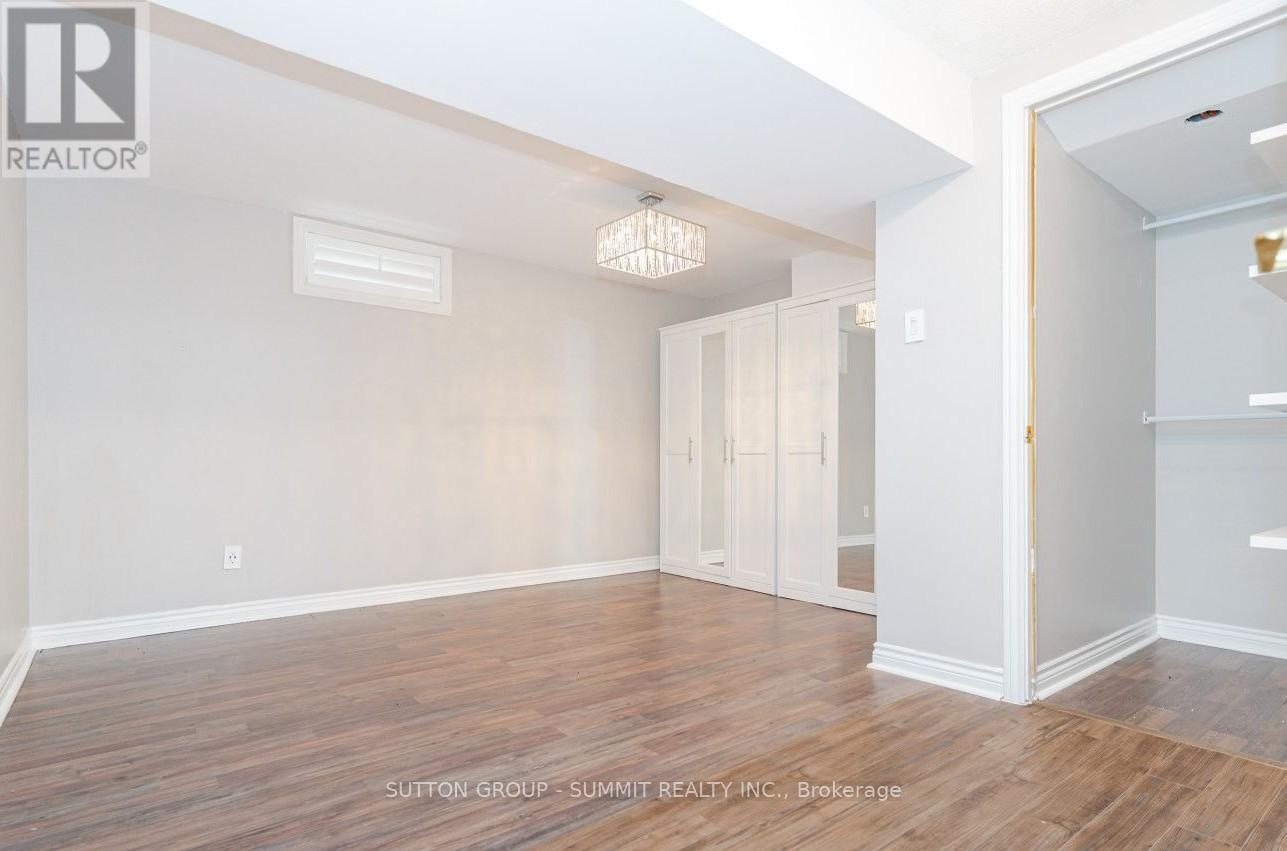 1100 Feeley Court, Mississauga (Clarkson), Ontario  L5J 4S5 - Photo 29 - W12896912