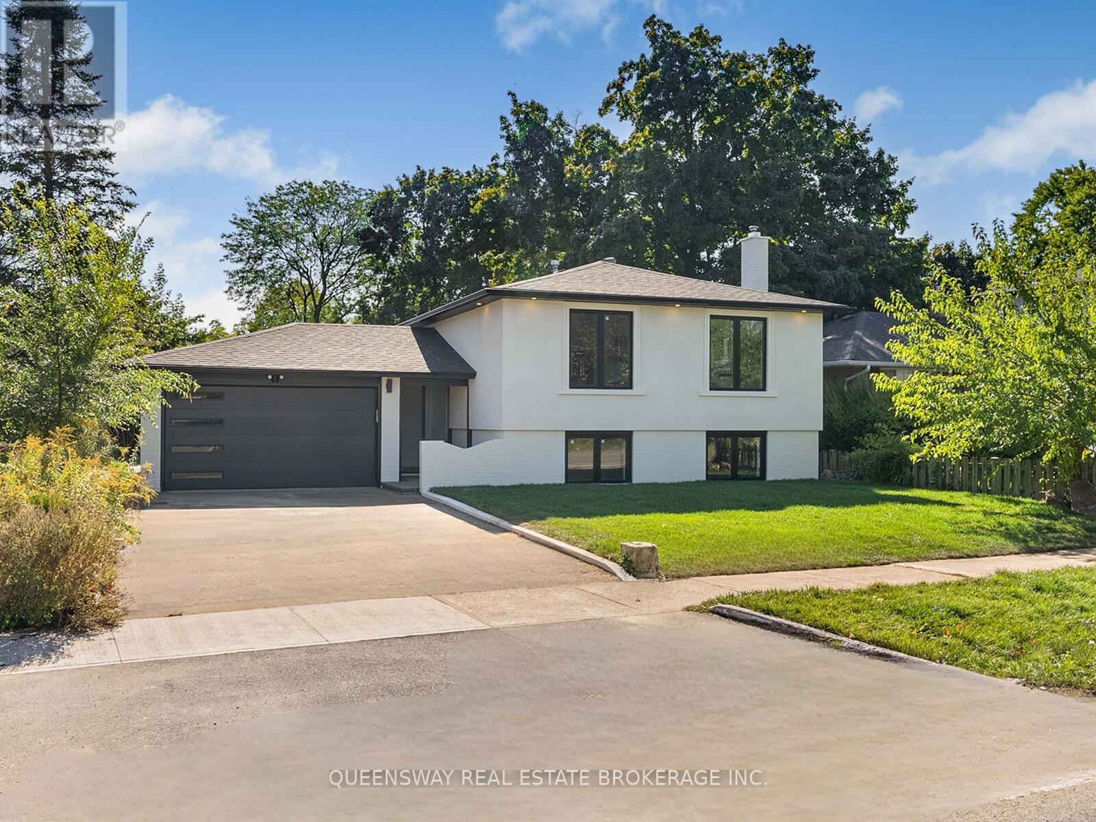 1128 PINEGROVE ROAD, Oakville, Ontario