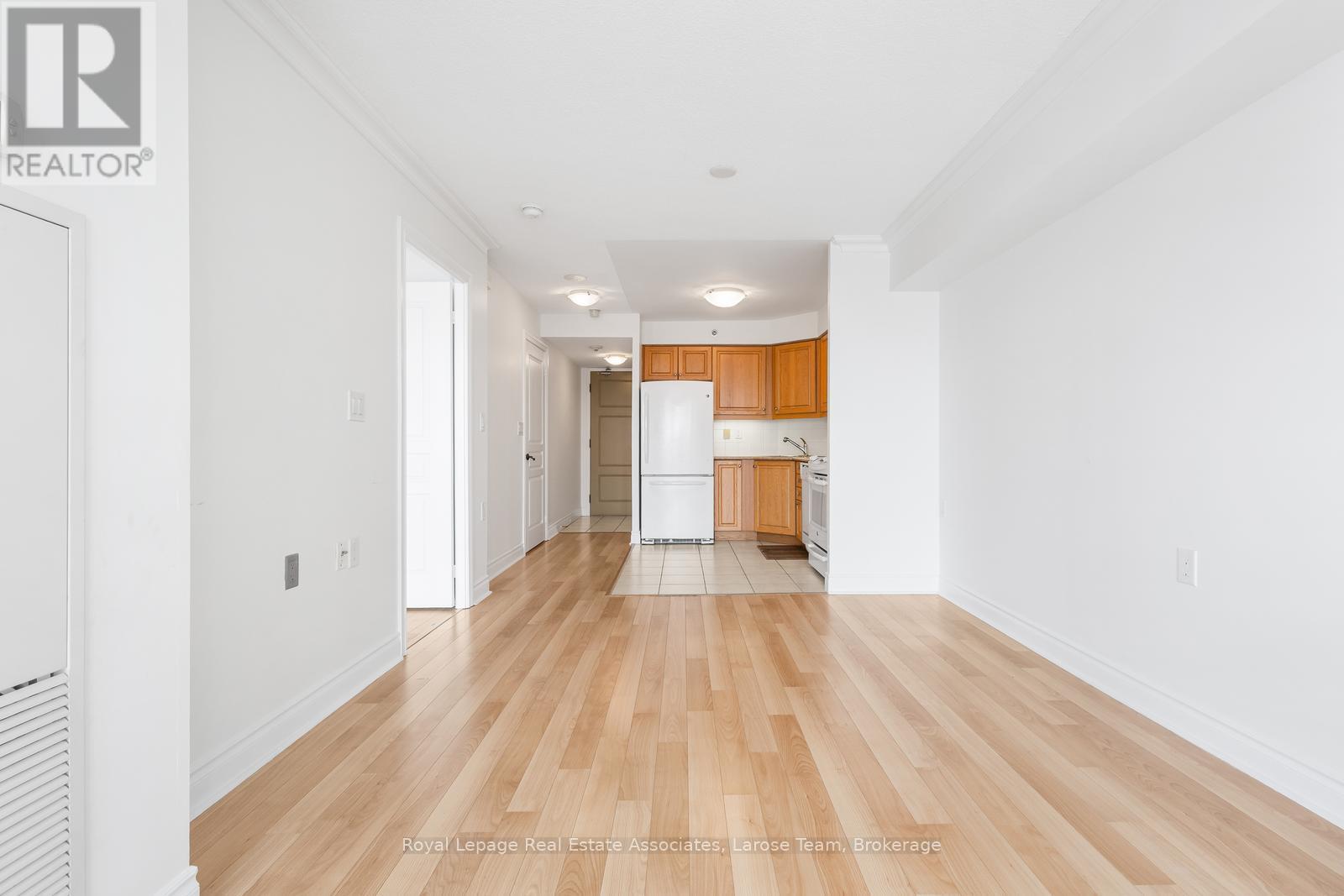 507 - 3 Marine Parade Drive, Toronto, Ontario  M8V 3Z5 - Photo 3 - W12896942