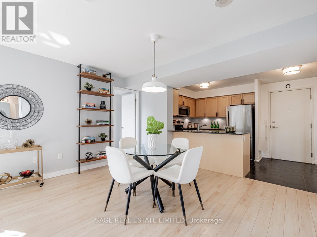 627 - 812 Lansdowne Avenue, Toronto, Ontario  M6H 4K5 - Photo 7 - W12896964