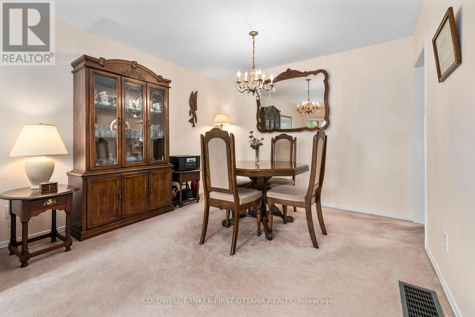 16 Sycamore Drive, Ottawa, Ontario  K2H 6H6 - Photo 10 - X12890798