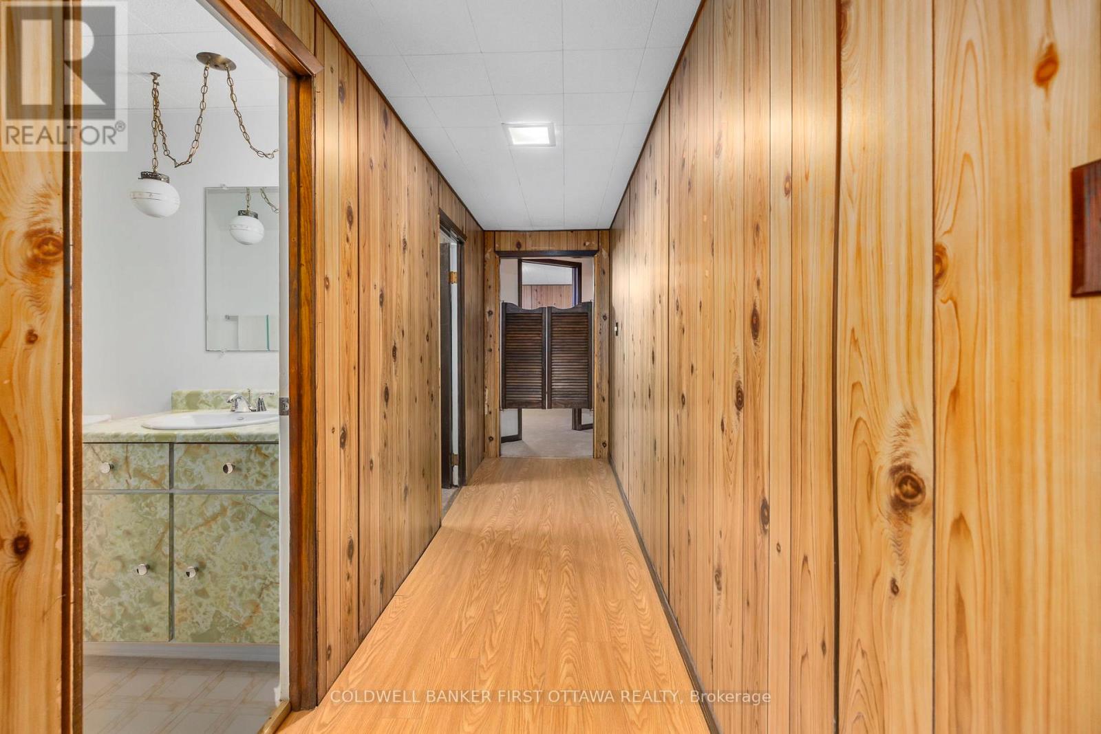 16 Sycamore Drive, Ottawa, Ontario  K2H 6H6 - Photo 19 - X12890798