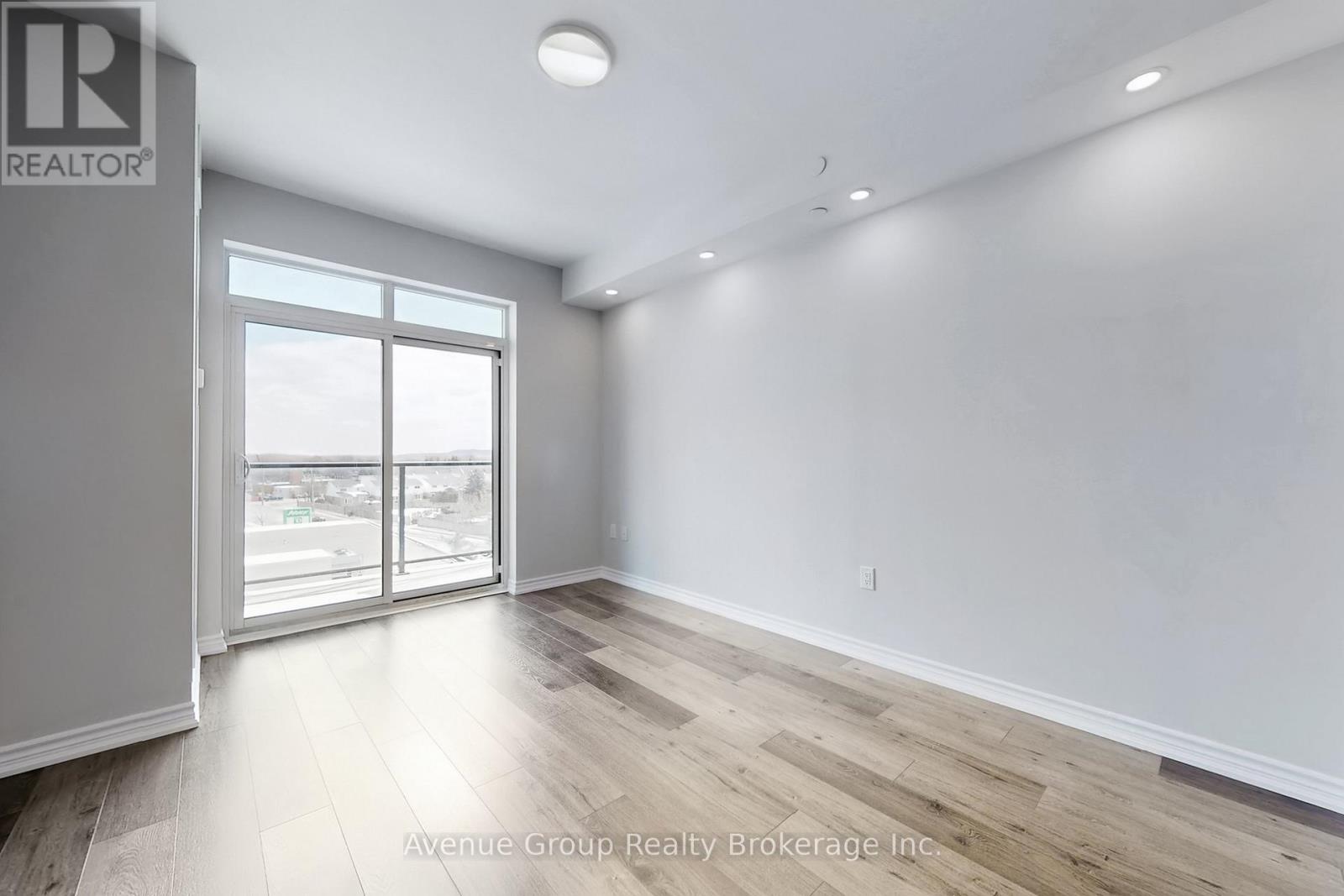 520 - 5055 Greenlane Road, Lincoln, Ontario  L3J 2J3 - Photo 13 - X12896902