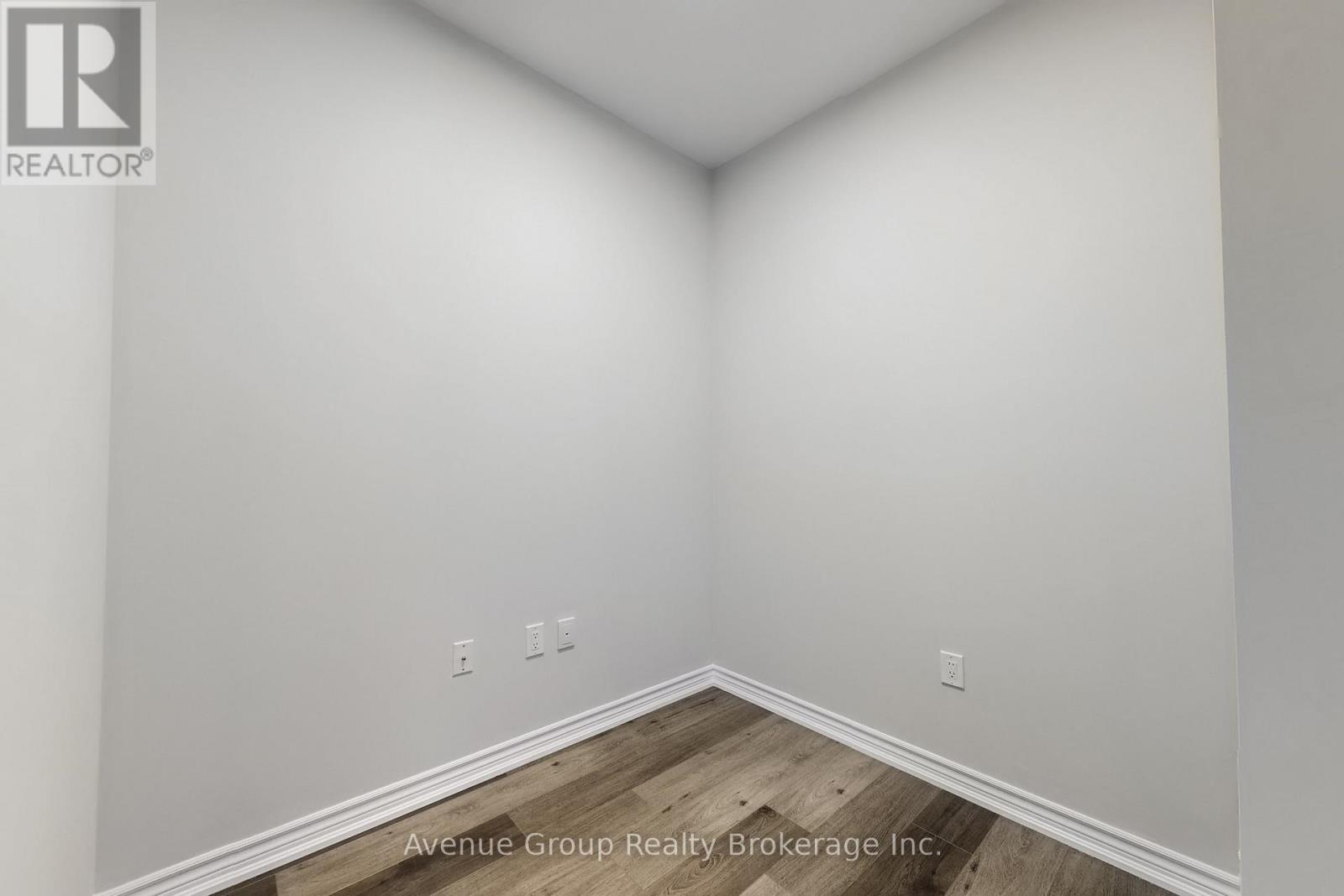 520 - 5055 Greenlane Road, Lincoln, Ontario  L3J 2J3 - Photo 16 - X12896902