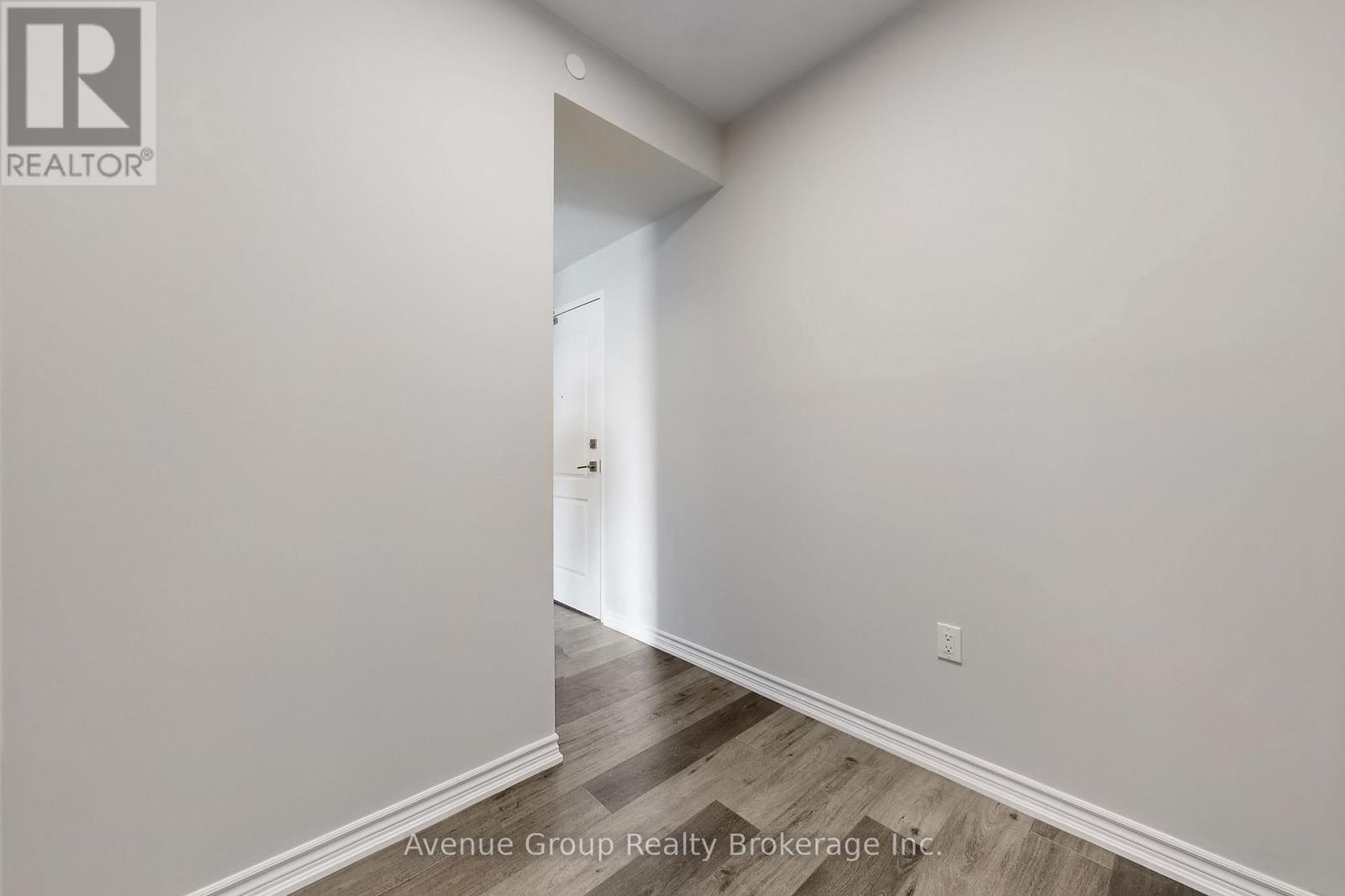 520 - 5055 Greenlane Road, Lincoln, Ontario  L3J 2J3 - Photo 17 - X12896902