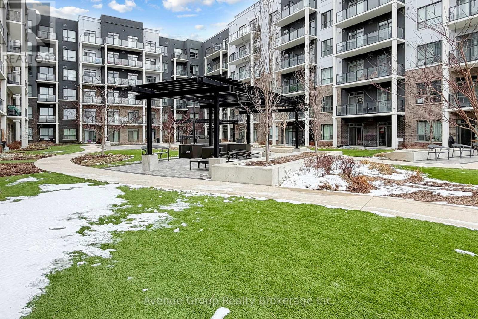 520 - 5055 Greenlane Road, Lincoln, Ontario  L3J 2J3 - Photo 31 - X12896902