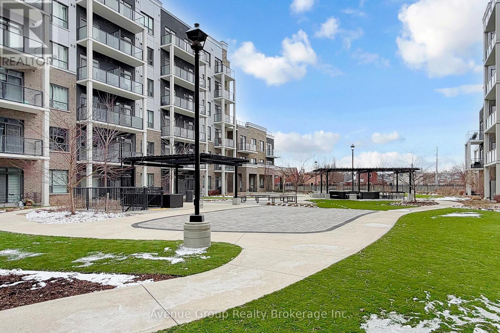 520 - 5055 Greenlane Road, Lincoln, Ontario  L3J 2J3 - Photo 34 - X12896902