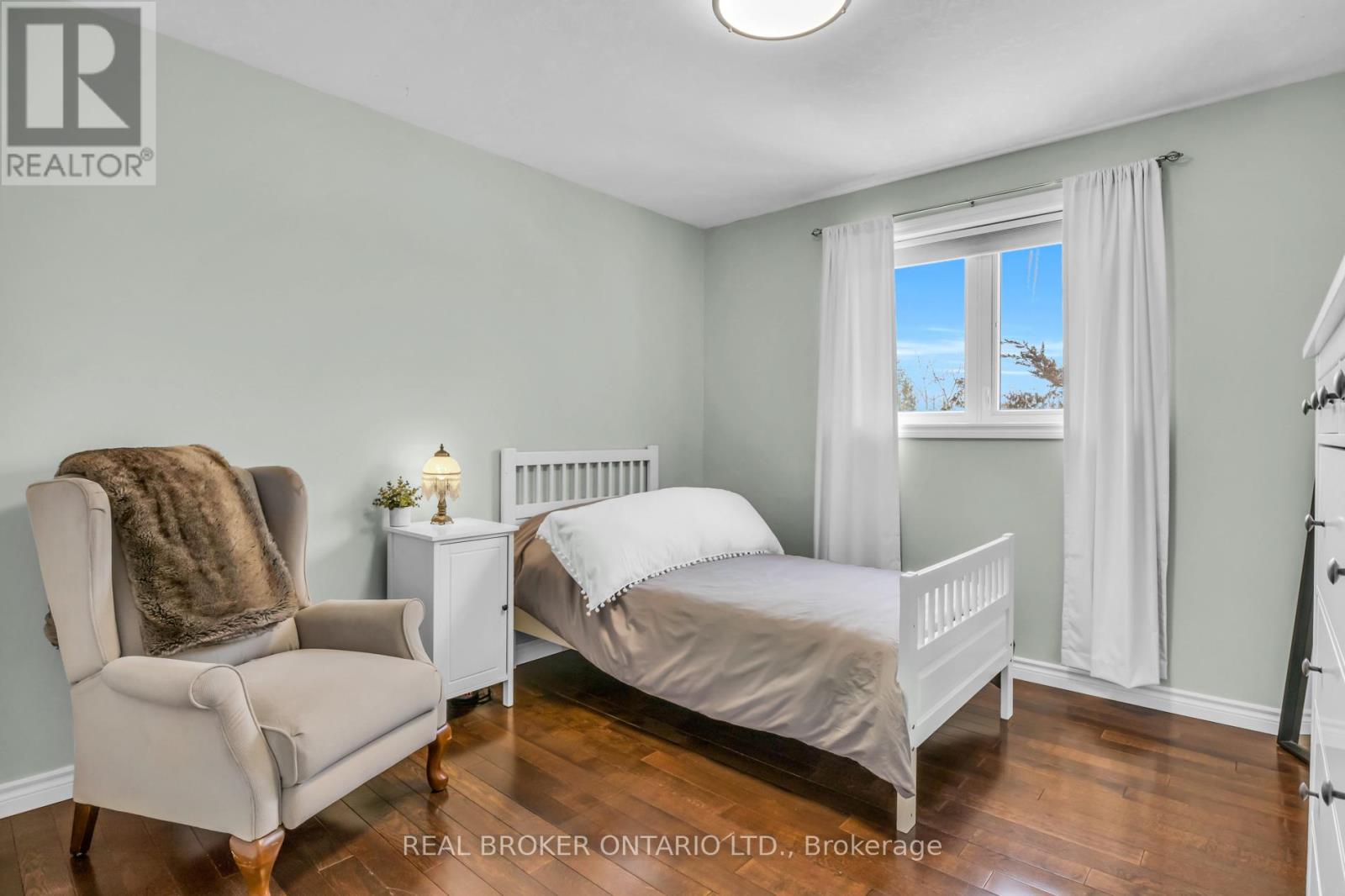 11 Raising Mill Gate, Woolwich, Ontario  N3B 3K8 - Photo 29 - X12896980