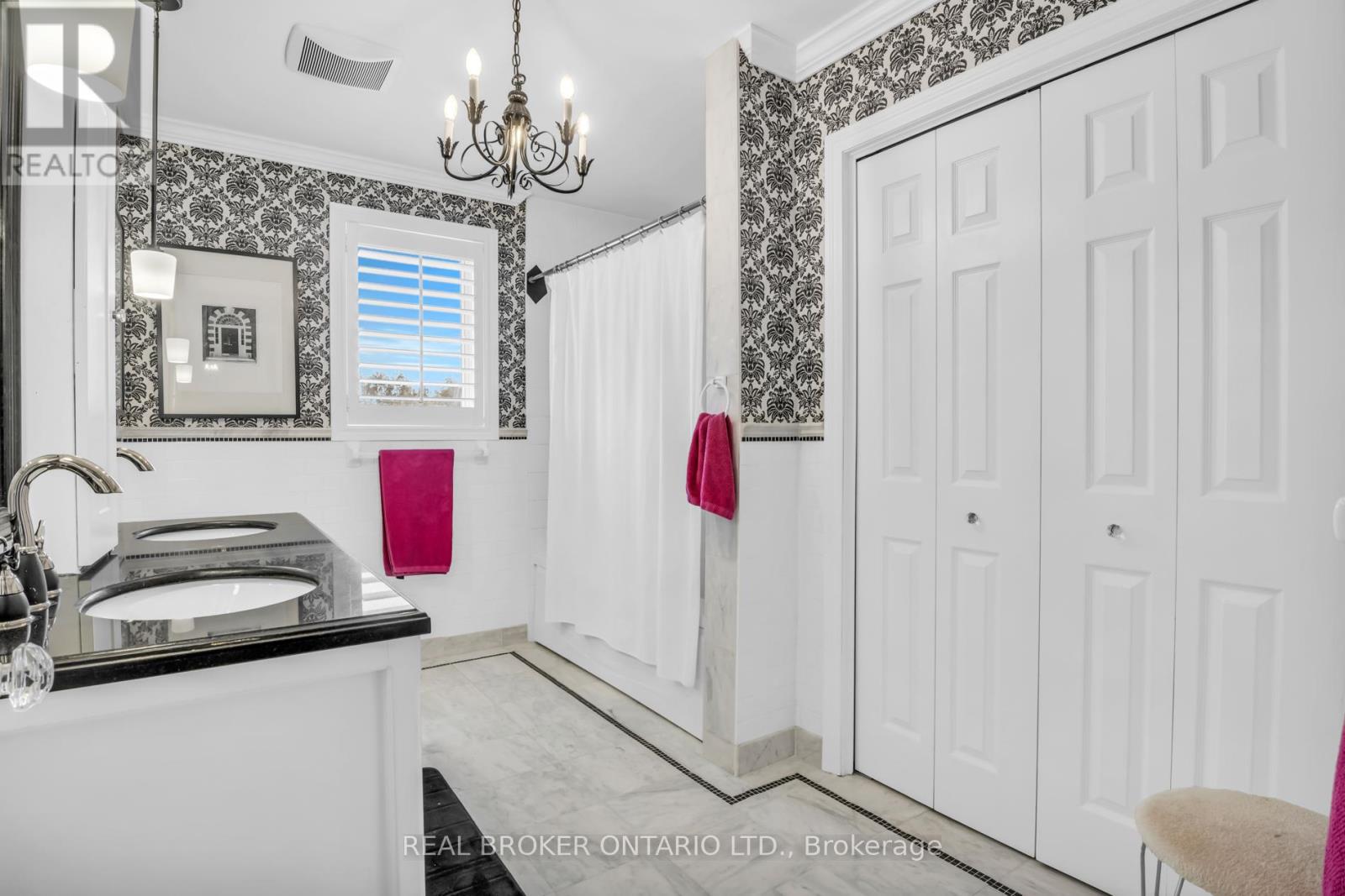 11 Raising Mill Gate, Woolwich, Ontario  N3B 3K8 - Photo 31 - X12896980