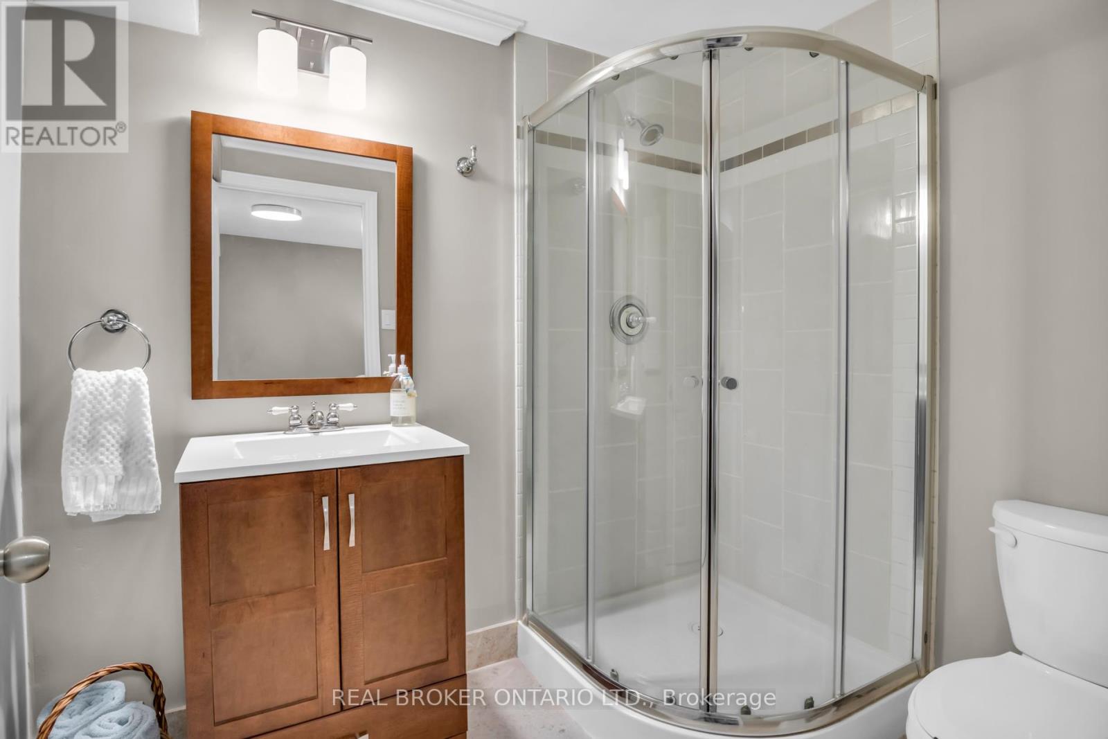 11 Raising Mill Gate, Woolwich, Ontario  N3B 3K8 - Photo 39 - X12896980