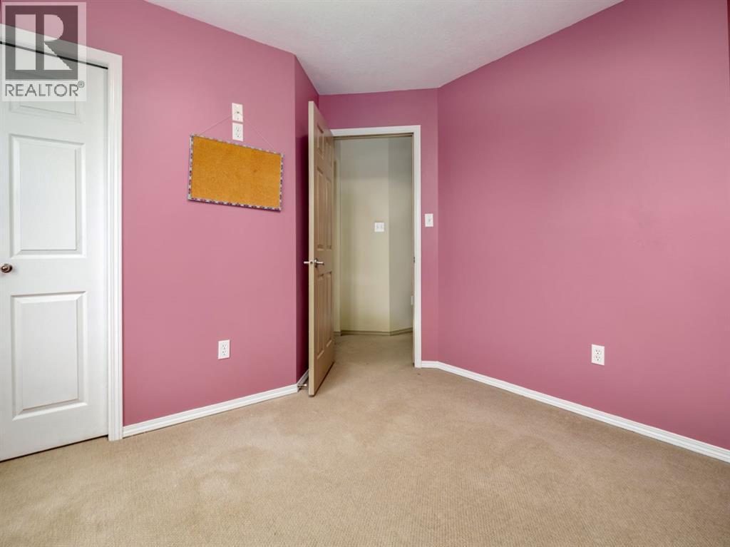 52 Salish Bay W, Lethbridge, Alberta  T1K 7T8 - Photo 17 - A2294435