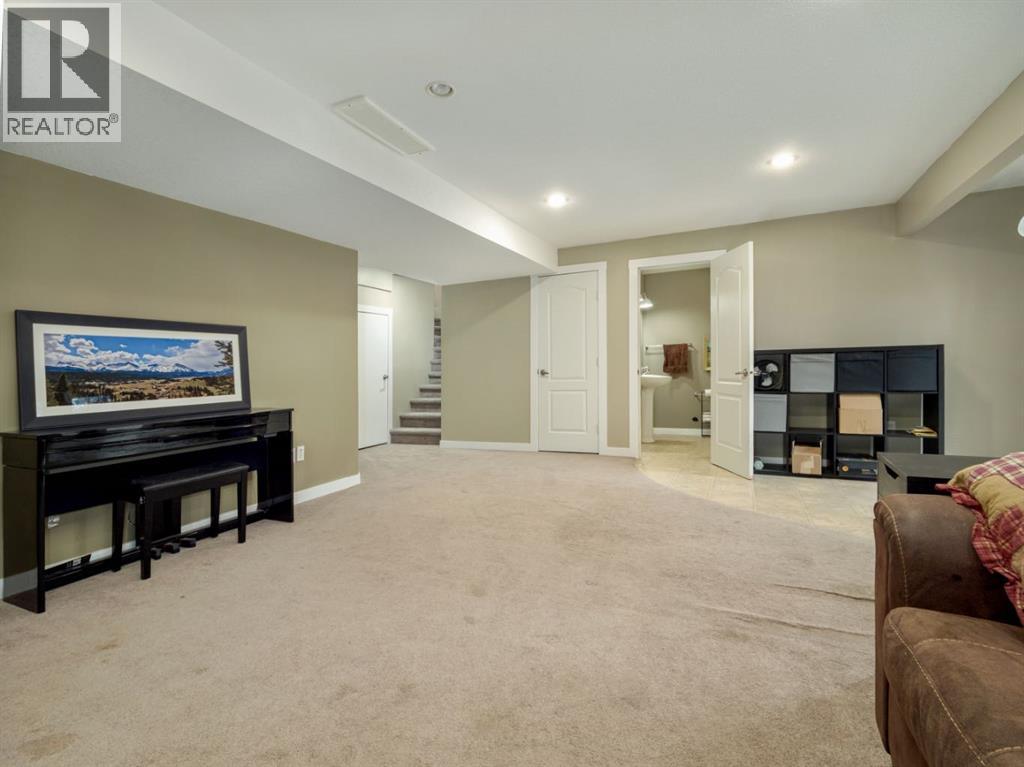 52 Salish Bay W, Lethbridge, Alberta  T1K 7T8 - Photo 25 - A2294435