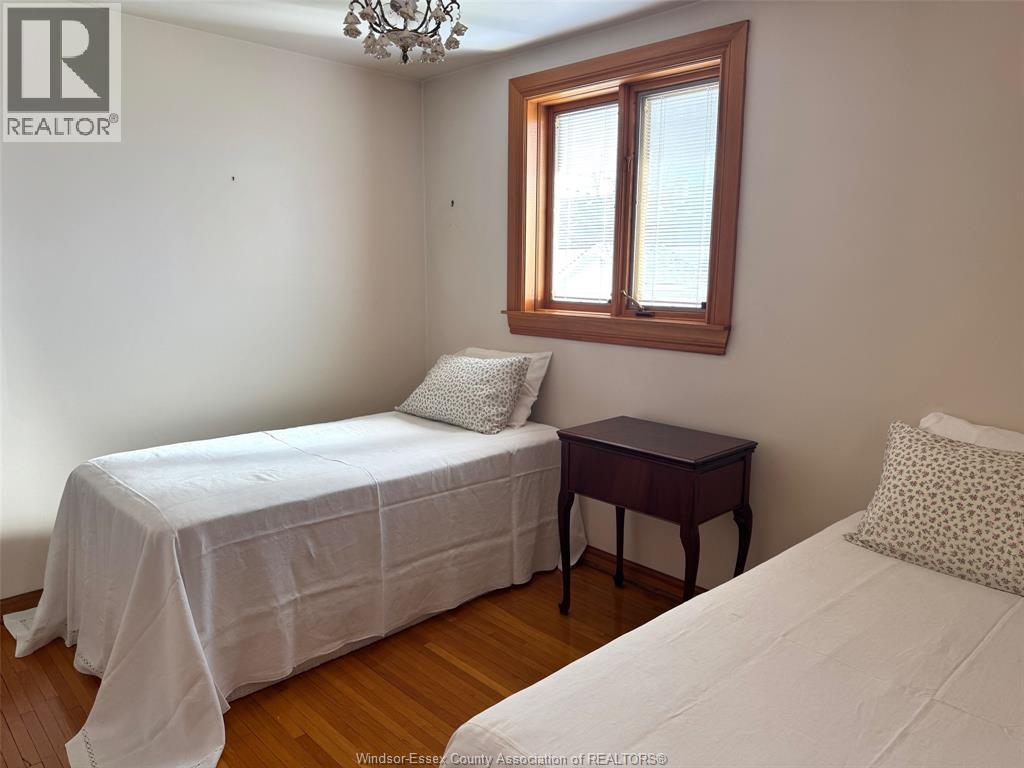 431 Foch Avenue, Windsor, Ontario  N8X 2W2 - Photo 14 - 26005647