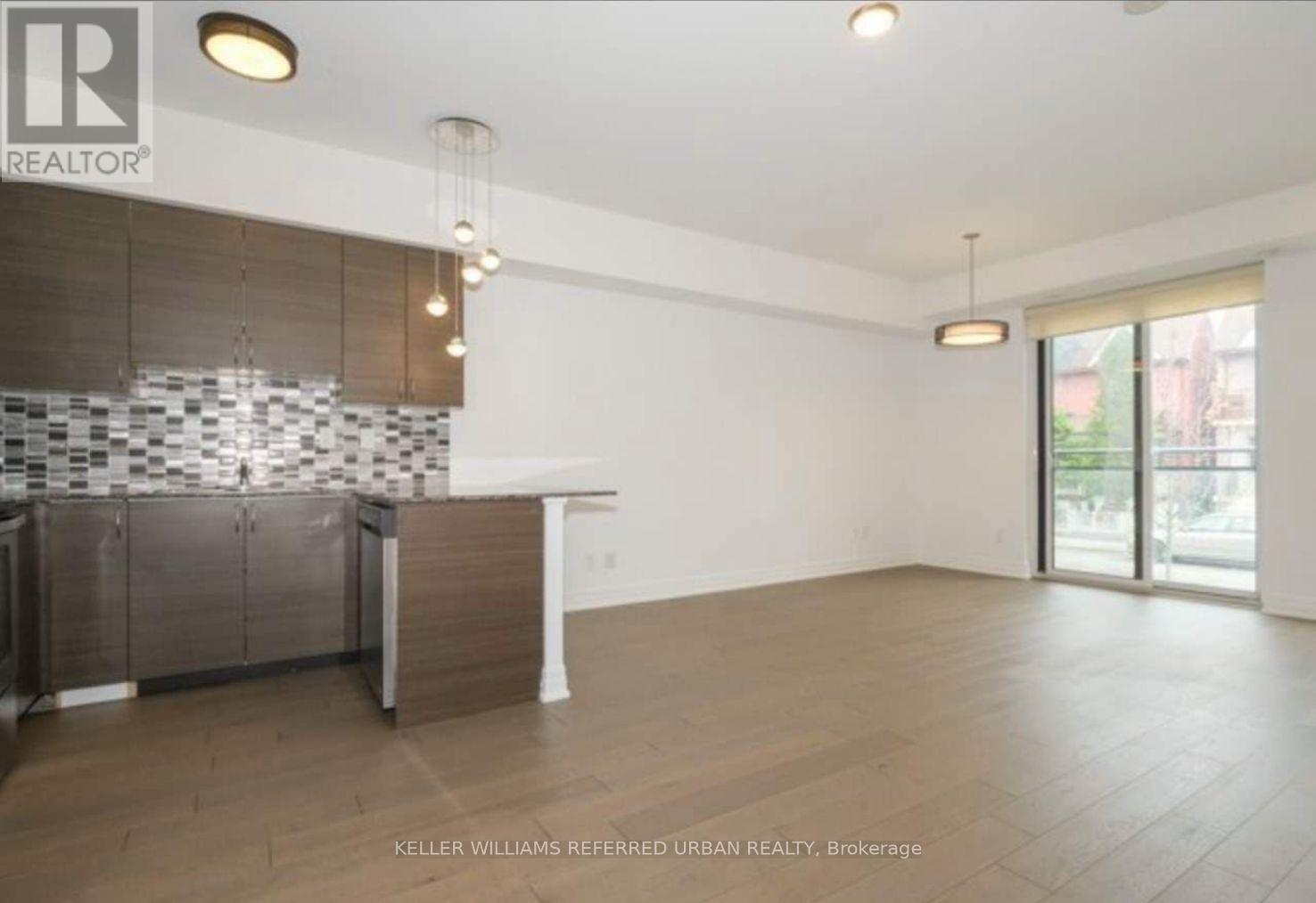 202 - 47 Macaulay Avenue, Toronto, Ontario  M6P 3P2 - Photo 5 - W12888694