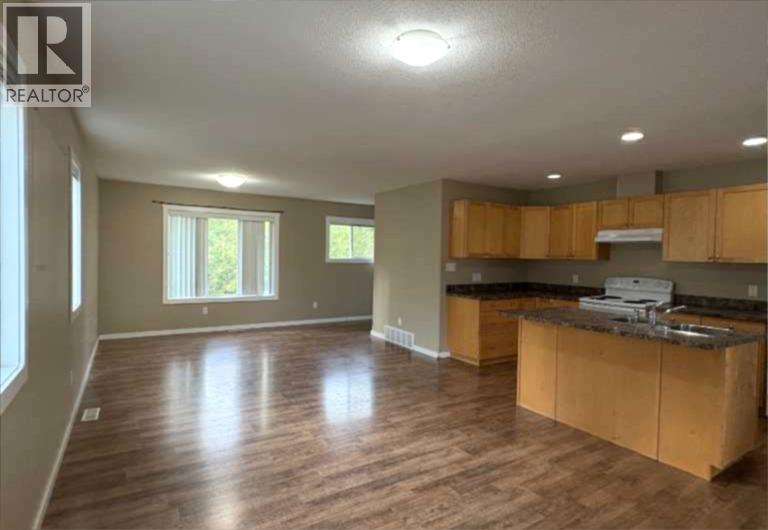 11304 91 Street, Peace River, Alberta  T8S 1P7 - Photo 6 - A2190095