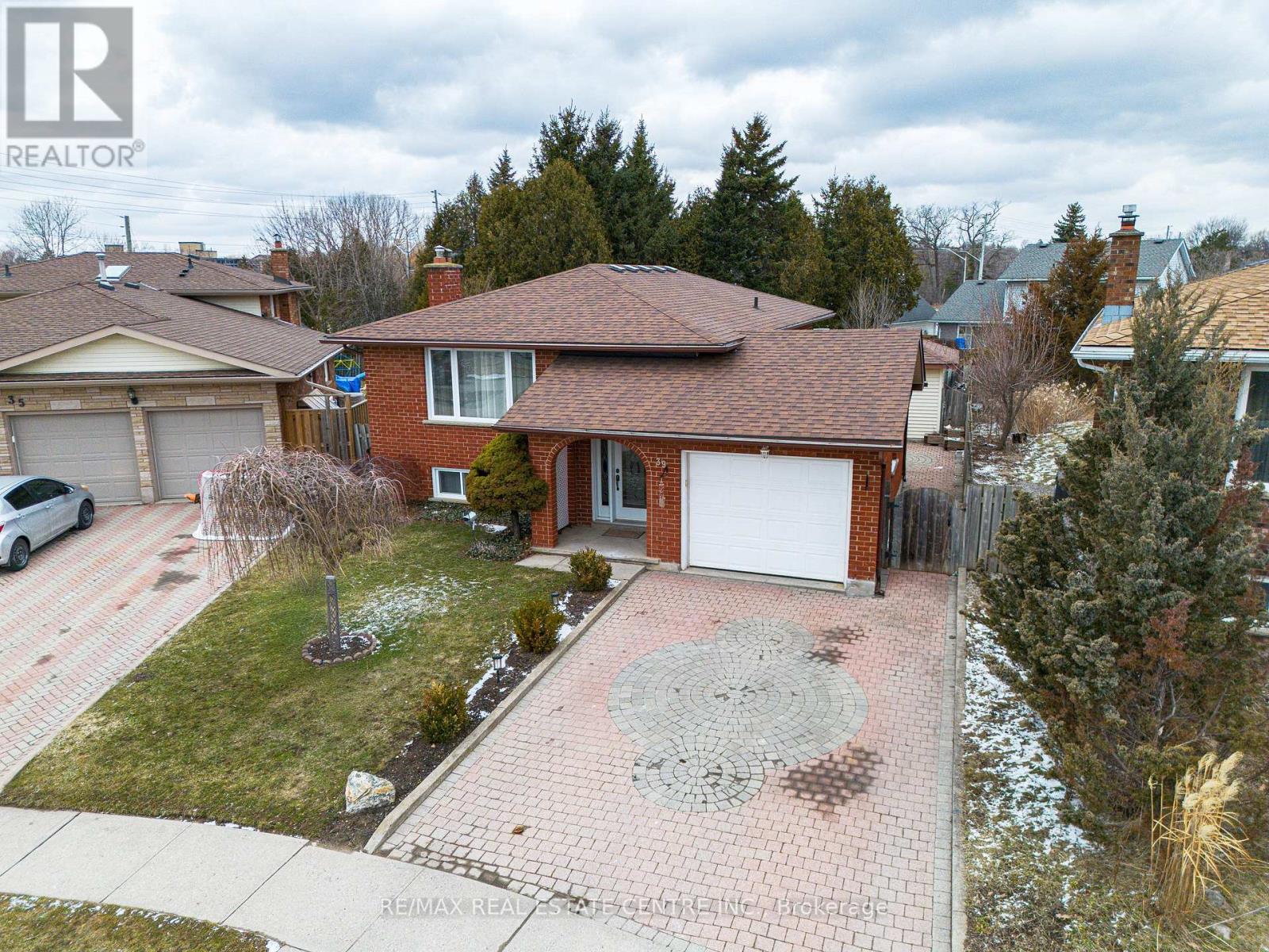 39 Hazelwood Crescent, Cambridge, Ontario  N1R 7T8 - Photo 45 - X12896534