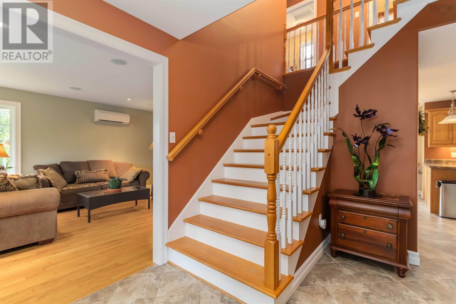 16 Valerie Court, Windsor Junction, Nova Scotia  B2T 1Y7 - Photo 8 - 202604867