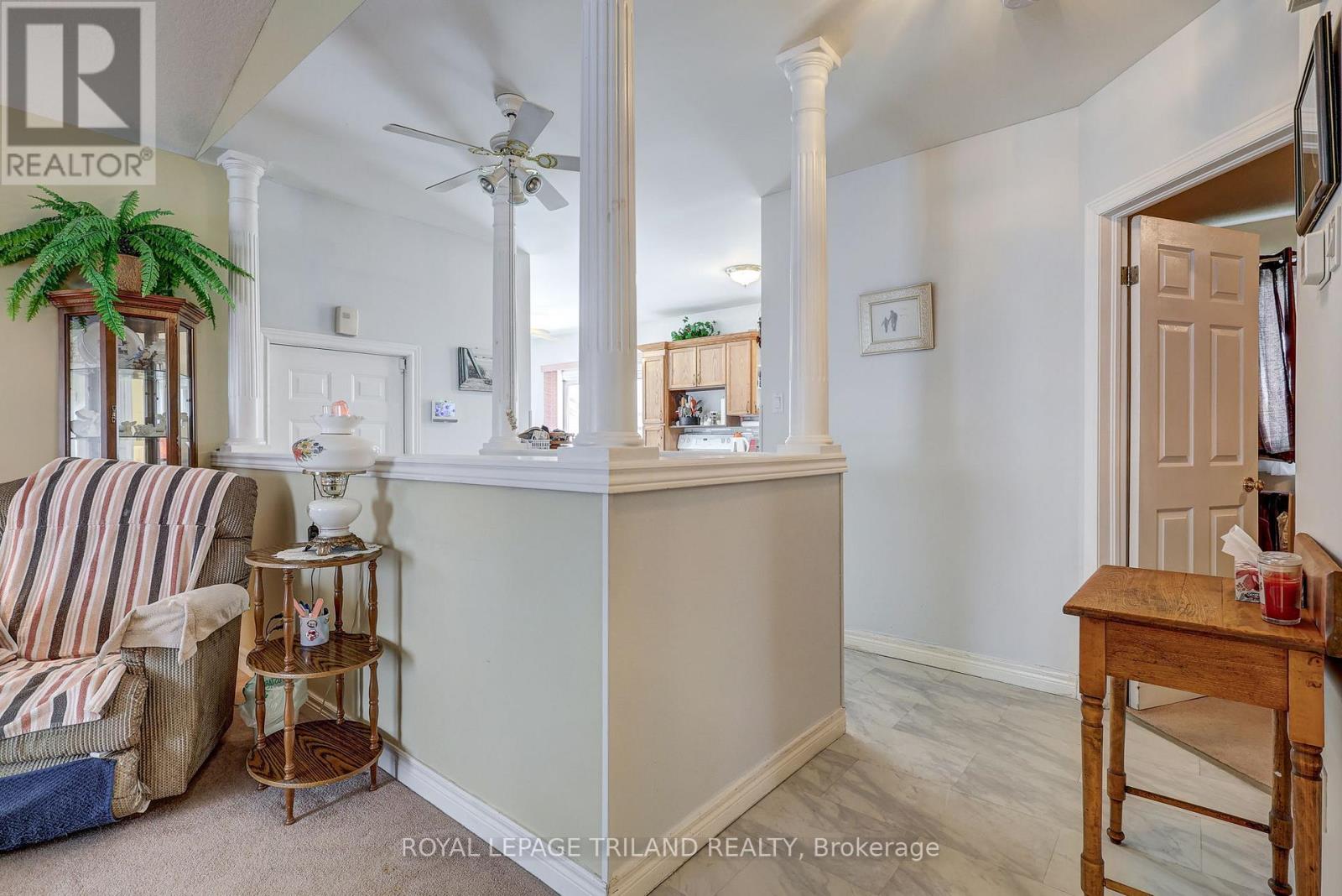 Photo 18 of 50 for 549 Wellington Street