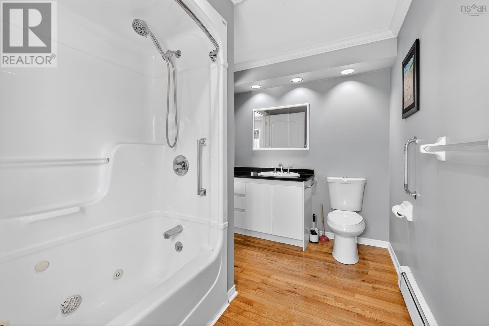 28 Old Kings Road, Sydney, Nova Scotia  B1S 2B5 - Photo 9 - 202604872