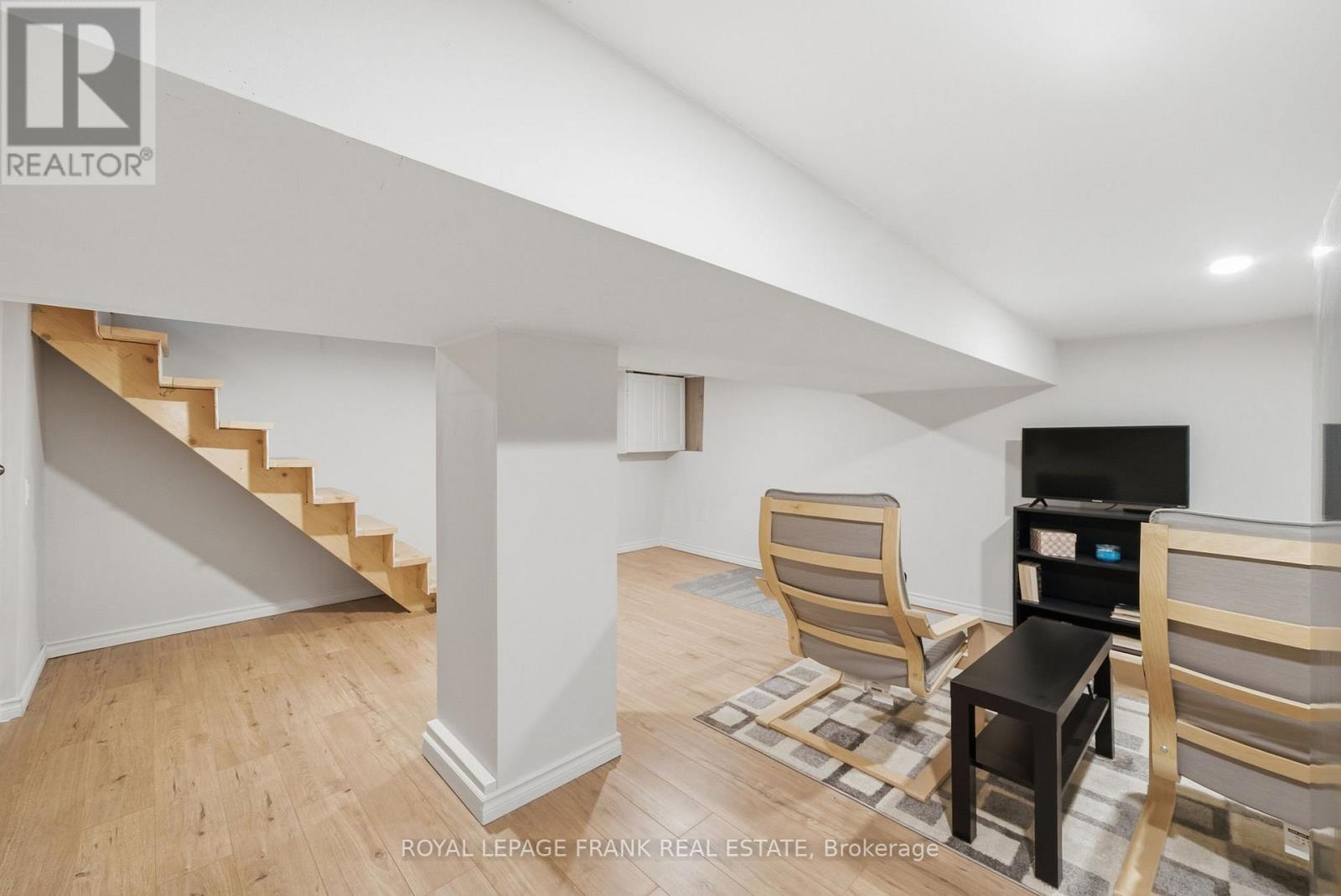 121 Durham Street W, Kawartha Lakes, Ontario  K9V 2R3 - Photo 38 - X12897162