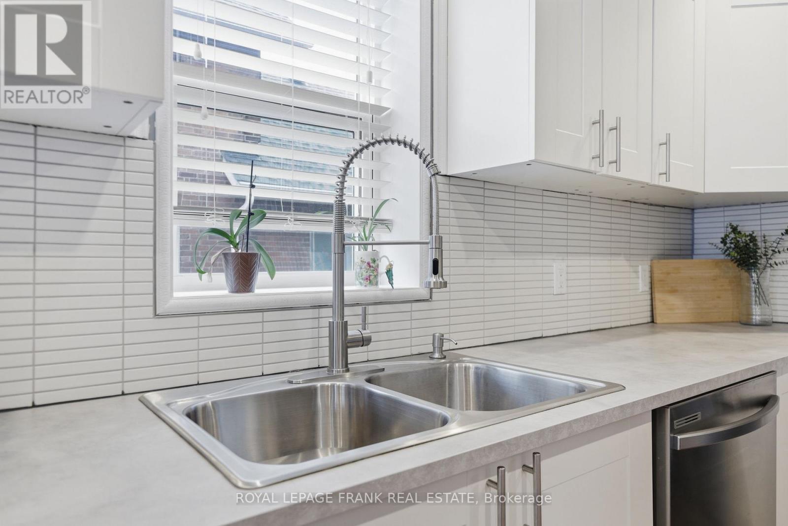 121 Durham Street W, Kawartha Lakes, Ontario  K9V 2R3 - Photo 9 - X12897162