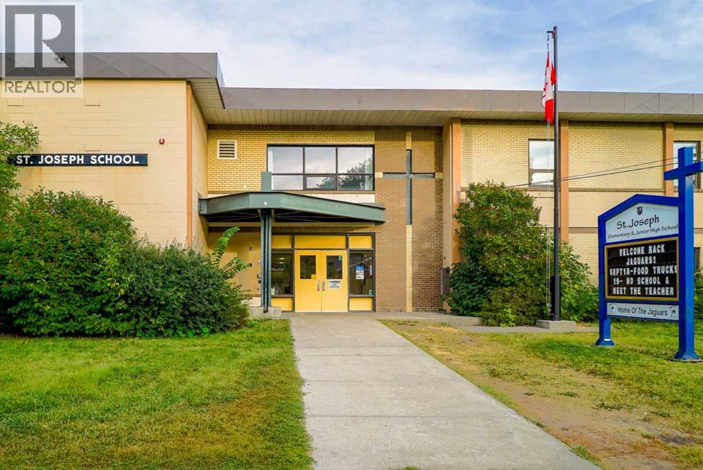 218 19 Avenue NW, Calgary, Alberta  T2M 0Y2 - Photo 28 - A2268641