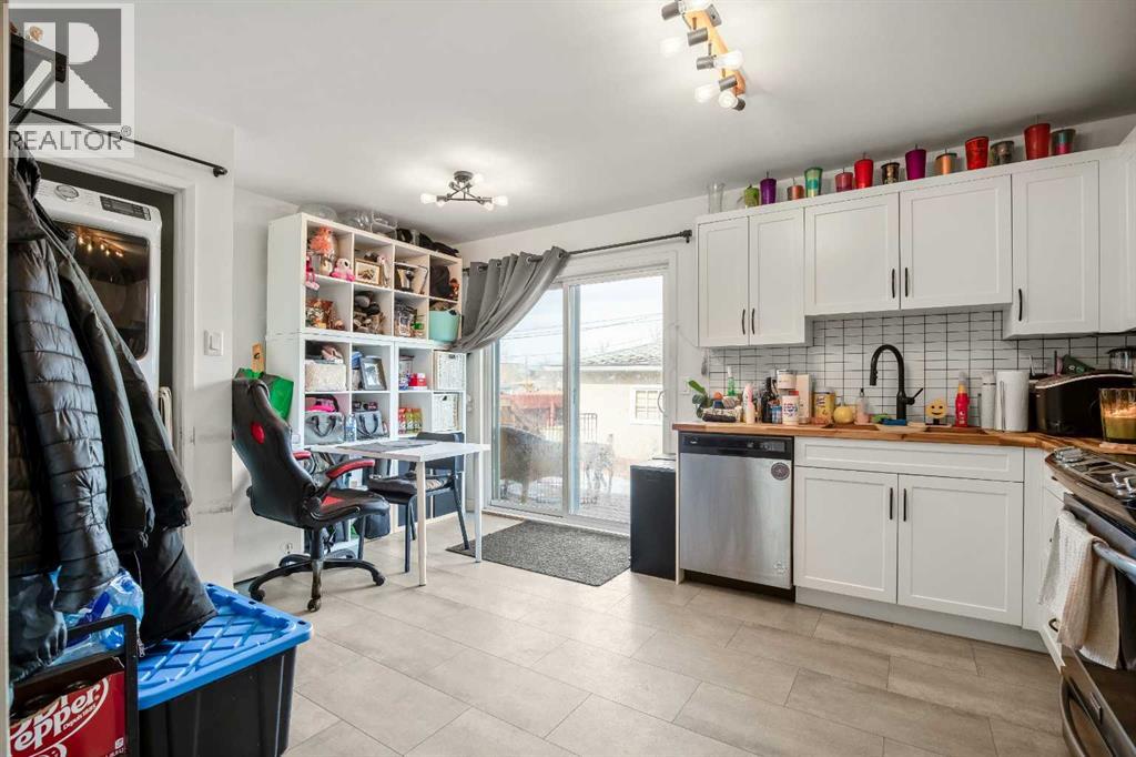 1986 Cottonwood Crescent SE, Calgary, Alberta  T2B 1P7 - Photo 4 - A2286435