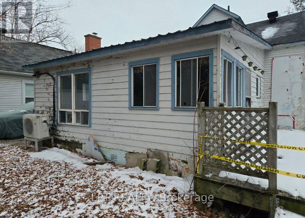 47 Victoria Street, Arnprior, Ontario  K7S 1T2 - Photo 2 - X12897024