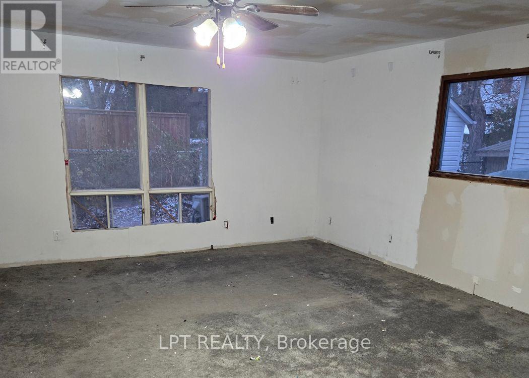 47 Victoria Street, Arnprior, Ontario  K7S 1T2 - Photo 4 - X12897024