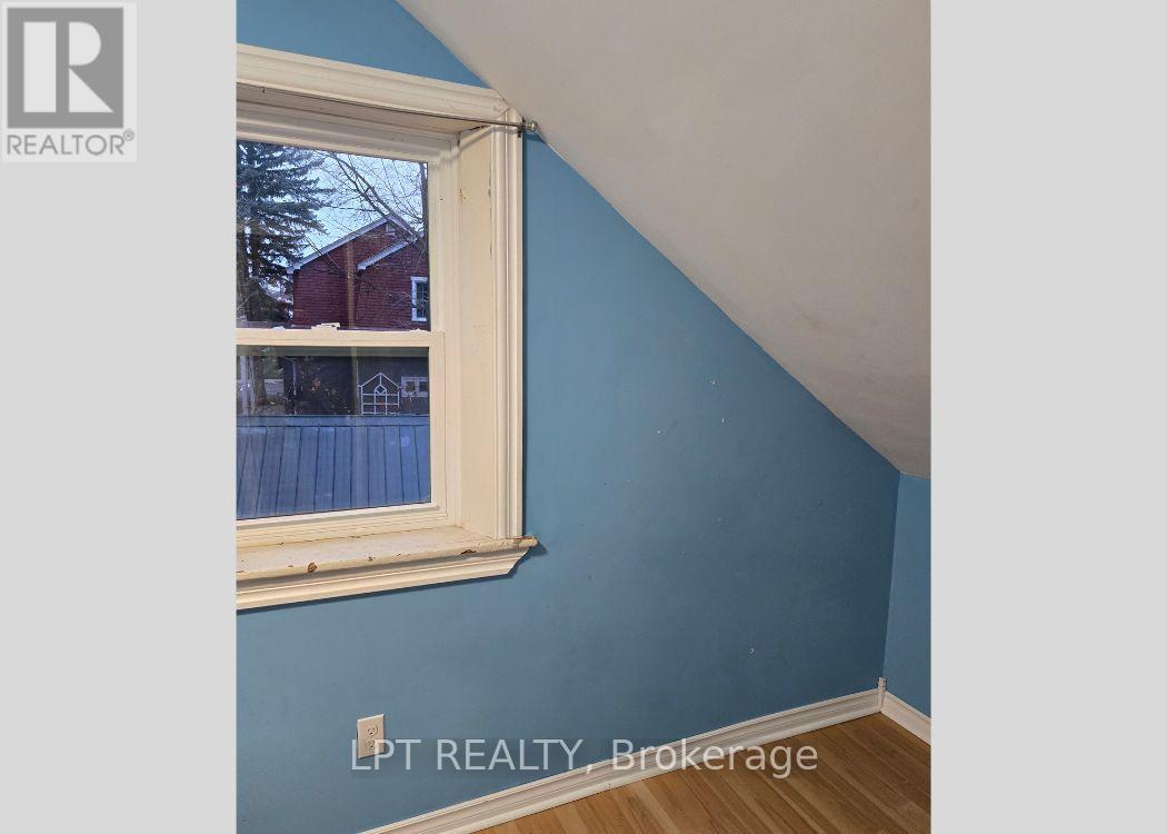 47 Victoria Street, Arnprior, Ontario  K7S 1T2 - Photo 9 - X12897024