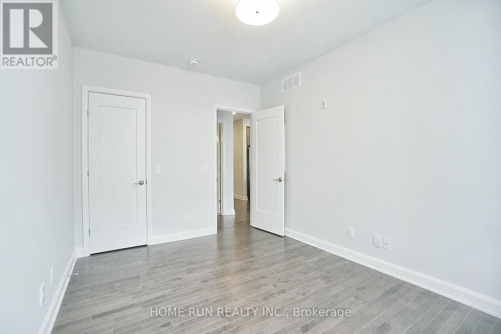 203 - 170 Boundstone Way, Ottawa, Ontario  K2T 0M8 - Photo 11 - X12897144
