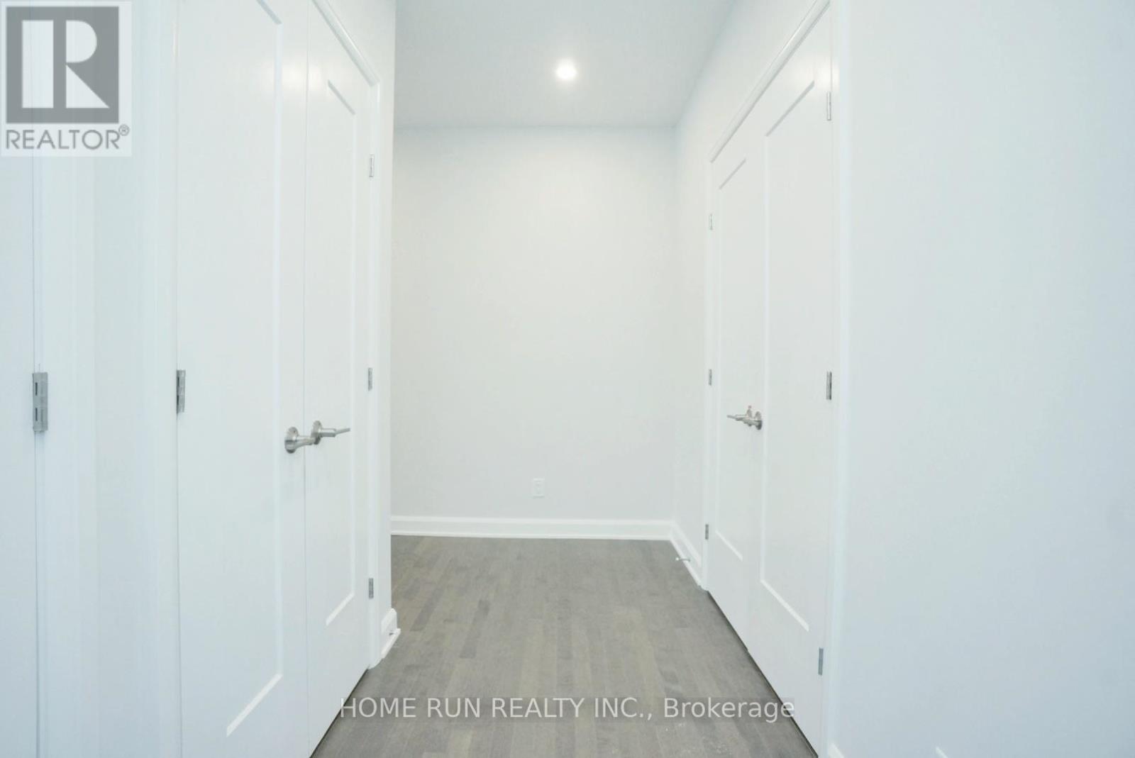 203 - 170 Boundstone Way, Ottawa, Ontario  K2T 0M8 - Photo 15 - X12897144