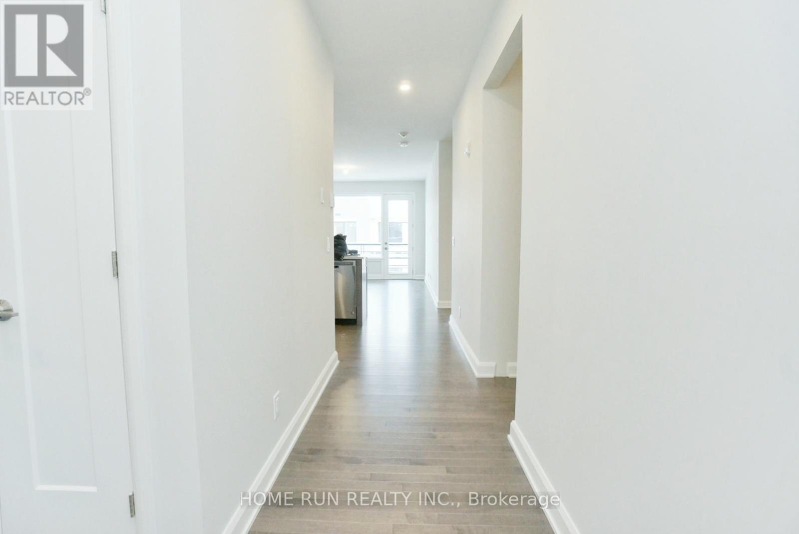 203 - 170 Boundstone Way, Ottawa, Ontario  K2T 0M8 - Photo 16 - X12897144