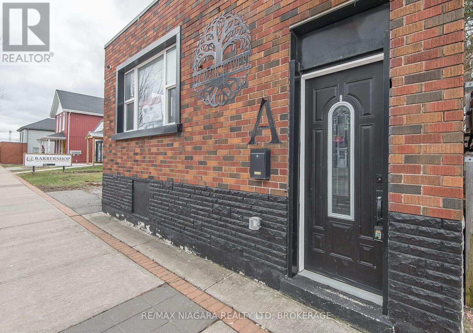 120 Main Street W, Port Colborne, Ontario  L3K 3V2 - Photo 2 - X12897158