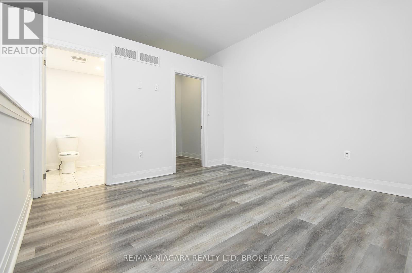 120 Main Street W, Port Colborne, Ontario  L3K 3V2 - Photo 15 - X12897160