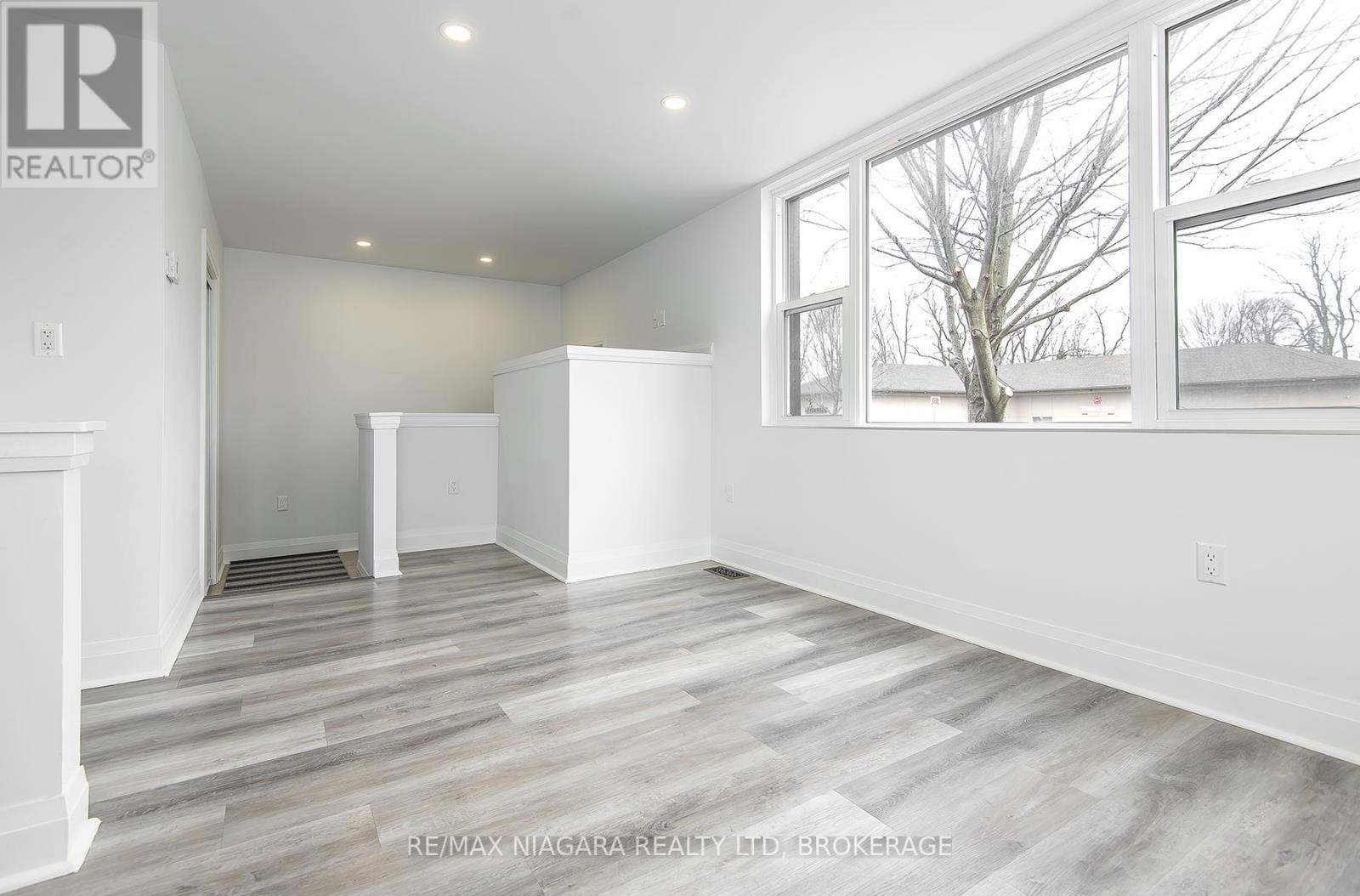 120 Main Street W, Port Colborne, Ontario  L3K 3V2 - Photo 24 - X12897160