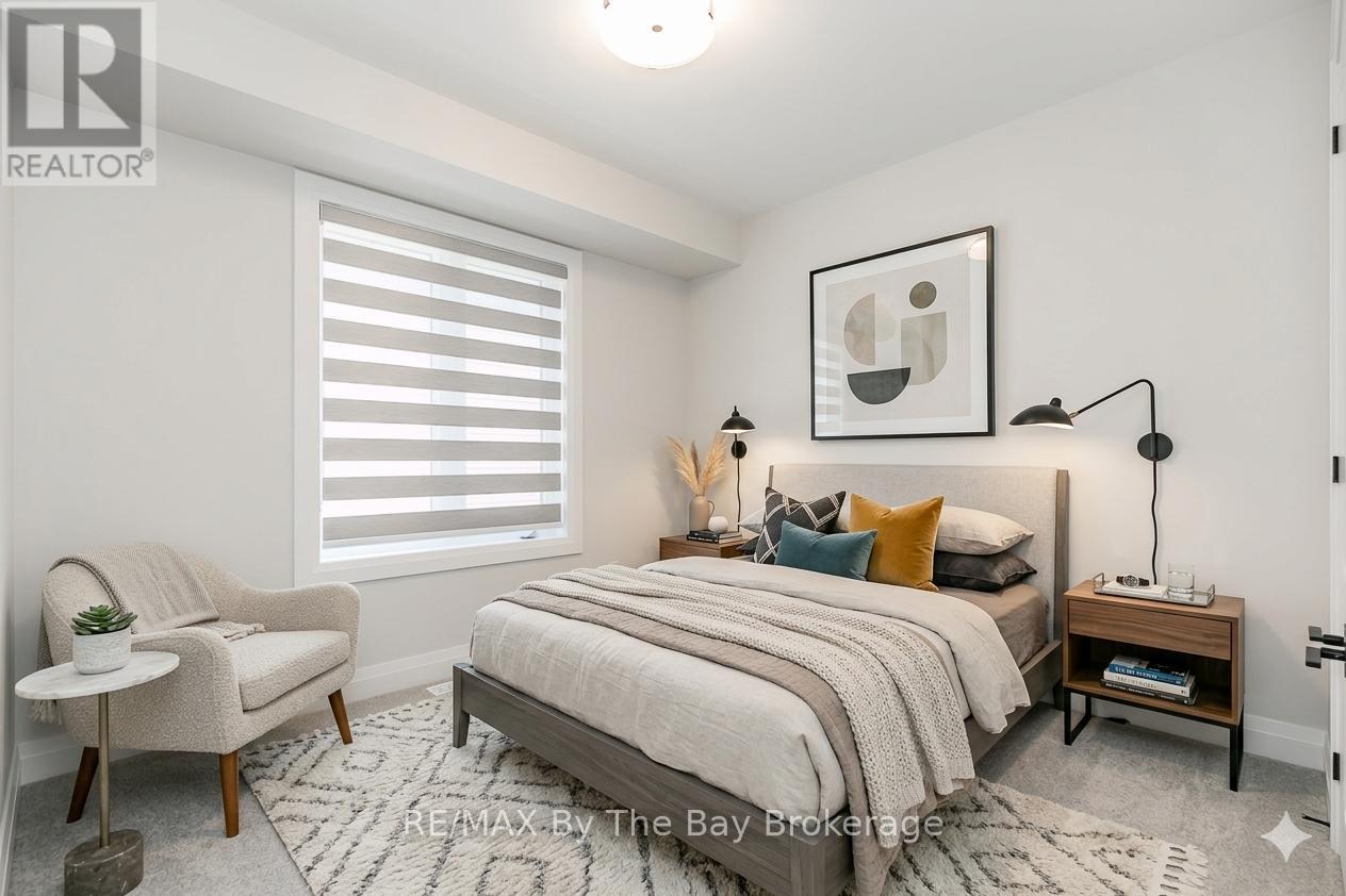 5 Rosanne Circle, Wasaga Beach, Ontario  L9Z 0N4 - Photo 16 - S12897020