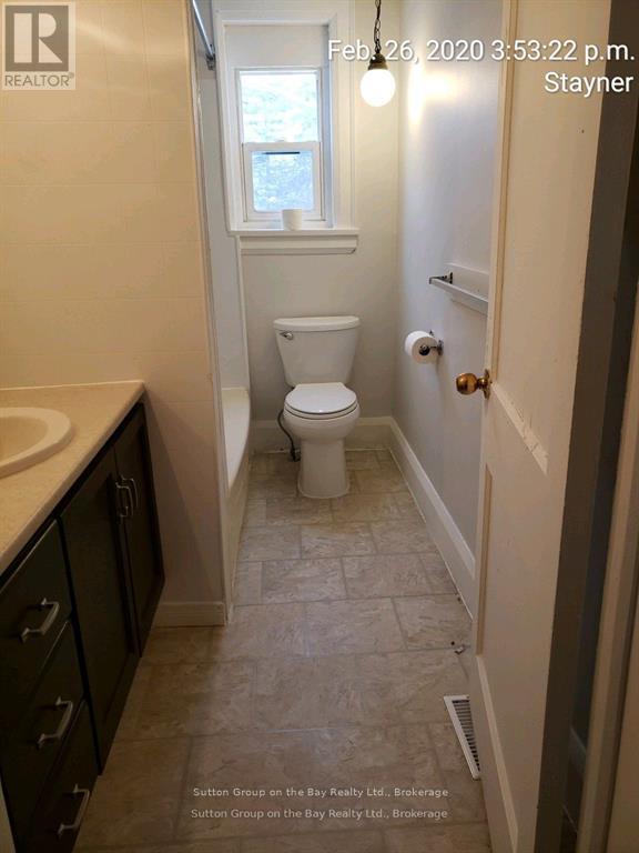 215 Cedar St. Street, Clearview, Ontario  L0M 1S0 - Photo 31 - S12897120